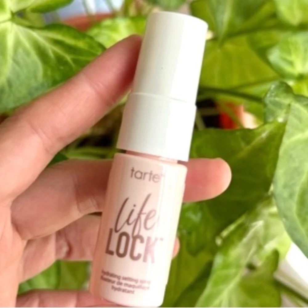 5 for 25⚡️Tarte Life Lock hydrating setting spray 8ml